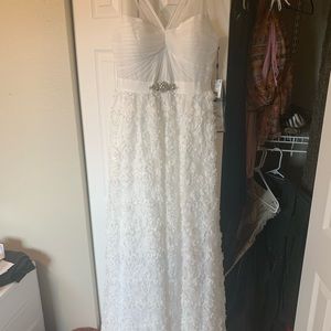 Adrianna Papell wedding dress (never worn)